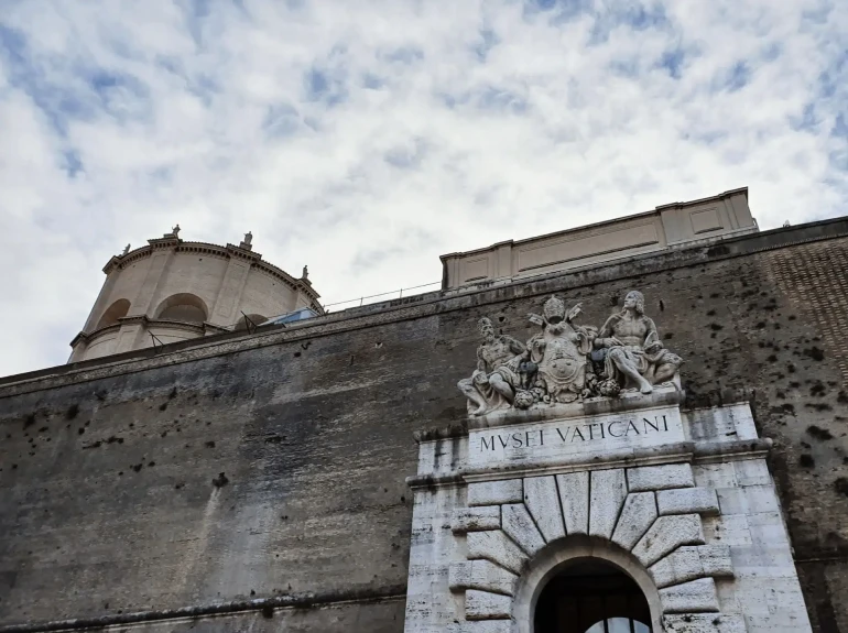 vatican arch